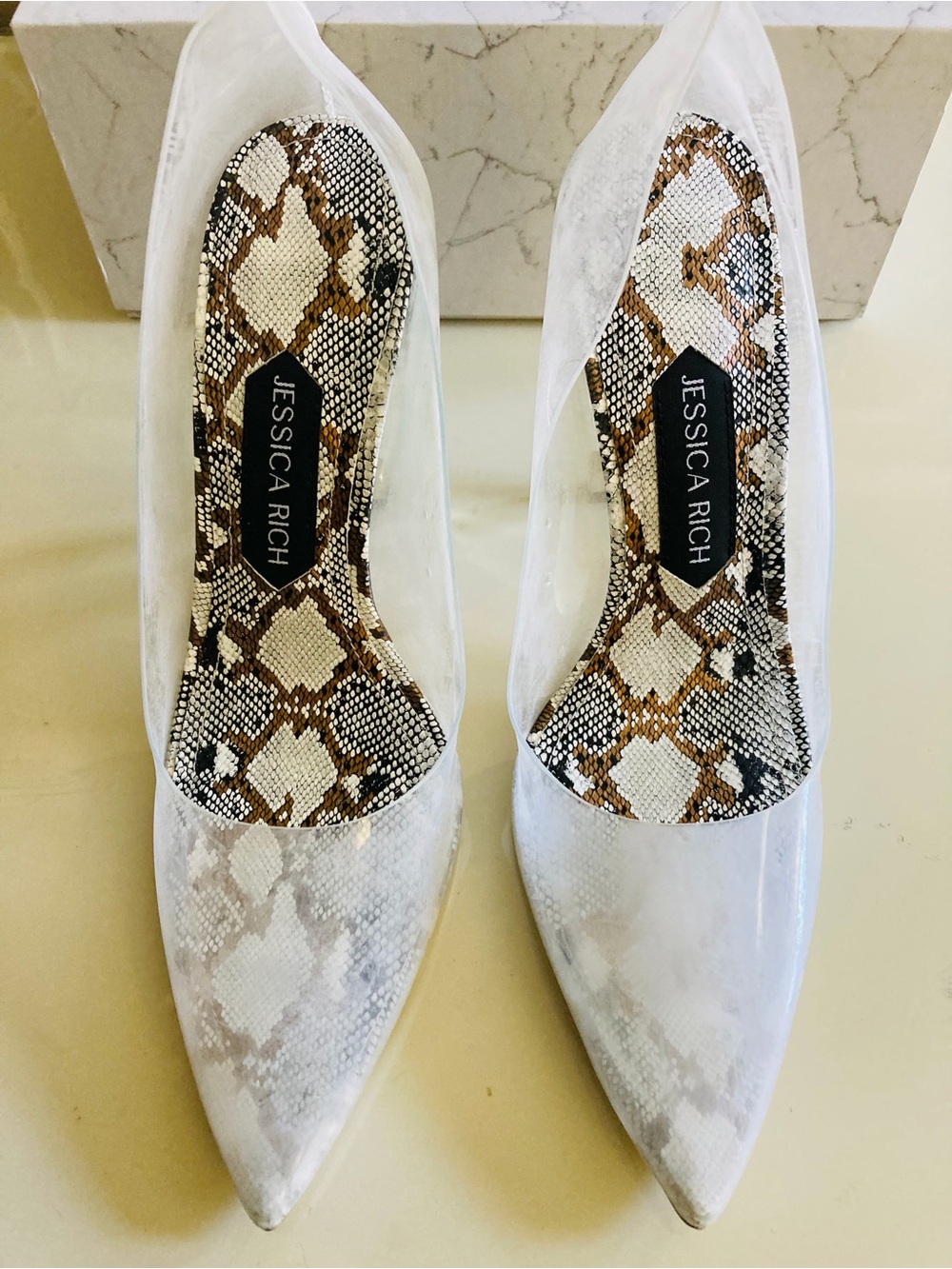 Jessica Rich Trendy Pointed-Toe Pumps with Snake-Print Insole. NWT. Sz. 7.